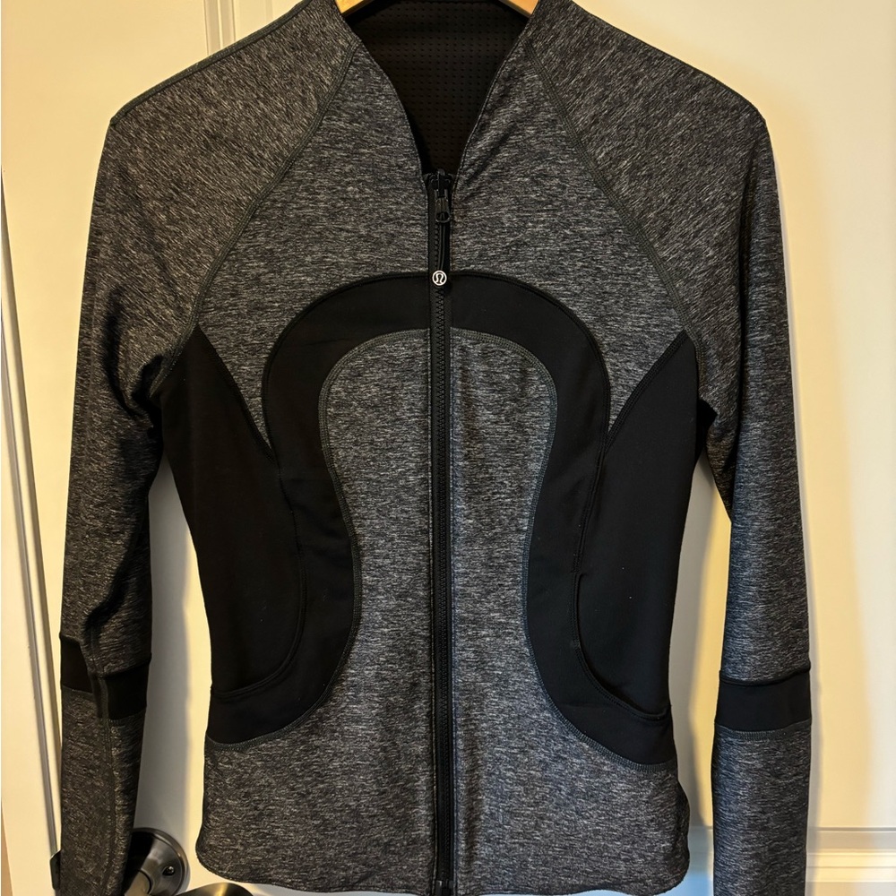 S/XS Lululemon zip up